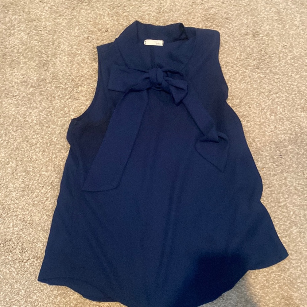 Navy blue thin work top